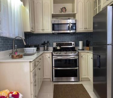 Reading Apartment | Harlequin Cottage