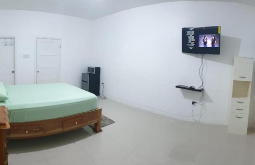 Kingston Apartment | Harloe's