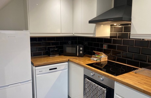 Harlow House | Harlow Cozy 3-Bed House Retreat