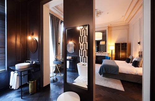 Chatelain Hotel | Harmon House