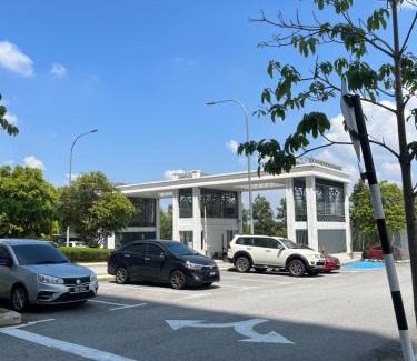 Beranang Apartment | Harmoni Homestay Eco M