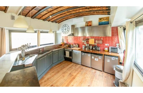 Puteaux House | "HARMONIE" - PENICHE 200m² - PARIS - 4 bedrooms, terrace 100m², sleeps 10