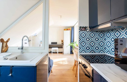 Arts-et-Metiers Apartment | Harmonies et Élégance au Marais