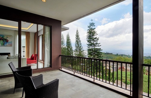 Bandung Villa | Harmony Hilltop City View 4BR Villa With Pool