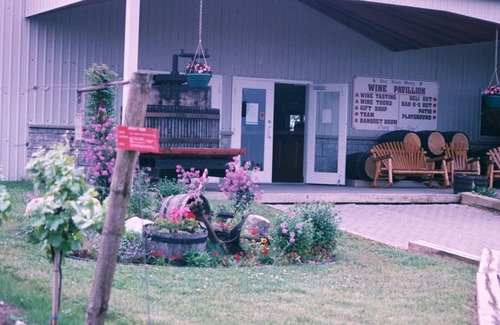 Kingsville Cottage | Harmony House on South Bay, Pelee Island