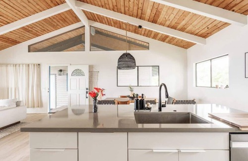 Kealakekua House | Harmony House Summary