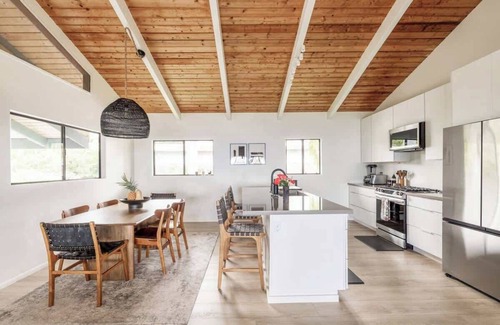 Kealakekua House | Harmony House Summary