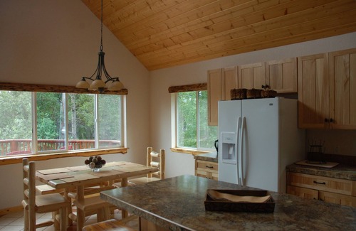 Funny River Cabin | Harmony Lodge at Kenai River Soaring Eagle Lodge and Cabins