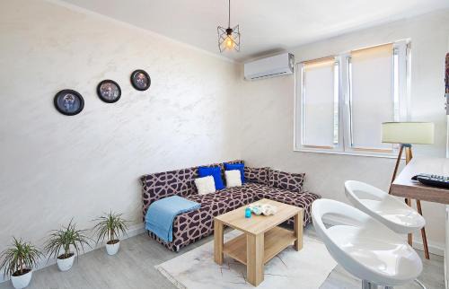 Radanovici Apartment | Harmony