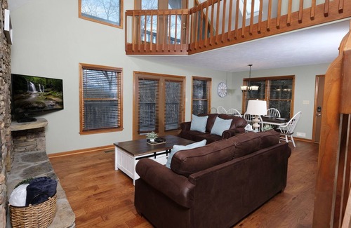Pigeon Forge Cabin | Harper's Hideaway: Adventure at Every Turn