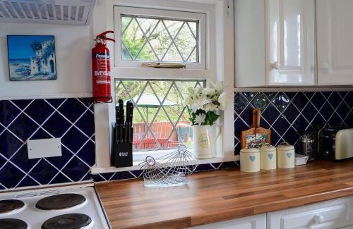 Lanark House | Harperfield Chalet