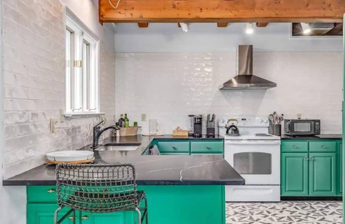 Kabletown House | Harpers Ferry Escape w/Hot Tub