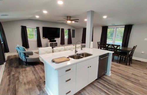 Kabletown House | Harpers Ferry Mountain Creekside Getaway - 3 Bedrooms 6 Beds