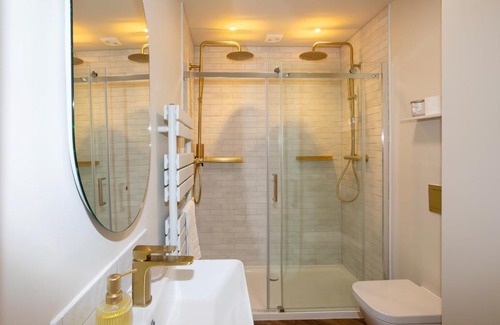 Chipping Norton House | Harpers Yard - 30 Chipping Norton
