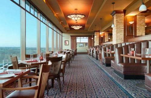 Council Bluffs Hotel | Harrah's Council Bluffs, A Caesars Destination