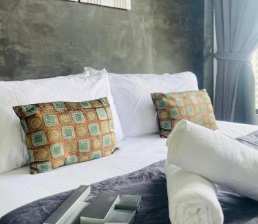 Putrajaya Apartment | HARRAZ SUITE PUTRAJAYA just minutes away from PICC and KPT perfect for both business and leisure stays