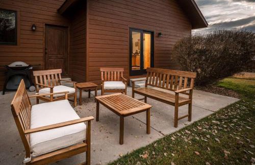Victor House | Harris Hawk Cabin in Victor, Id with Air