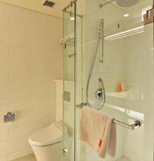 Laweyan Hotel | HARRIS Hotel & Conventions Solo