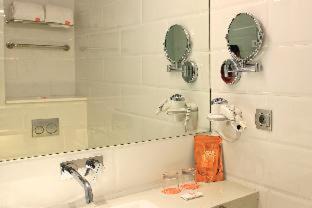 Laweyan Hotel | HARRIS Hotel & Conventions Solo