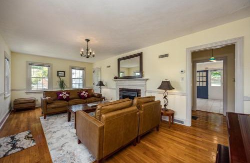 Harrisonburg House | Harrisonburg Hidden Gem Across From Jmu & Hotspots