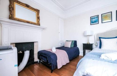 Knightsbridge Apartment | Harrods-Knightsbridge Flat in Central KB89