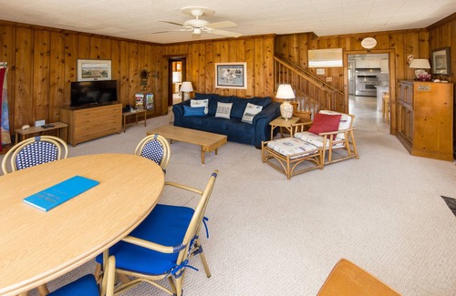 Northeast Virginia Beach House | Harshaw Beach House - North End Oceanfront