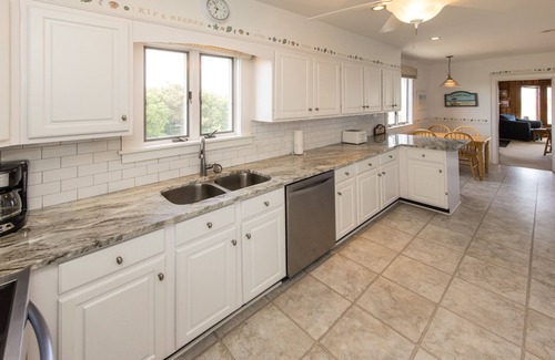 Northeast Virginia Beach House | Harshaw Beach House - North End Oceanfront