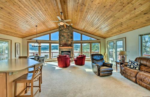 Hartsel House | Harstel Cabin Vacation Rental with Deck!