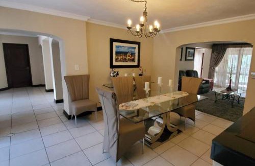 Kosmos Villa | Hartebeespoort Upmarket Pond Villa