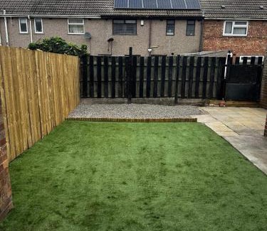 Hartlepool House | Hartlepool - House - Sleeps 5 - Parking