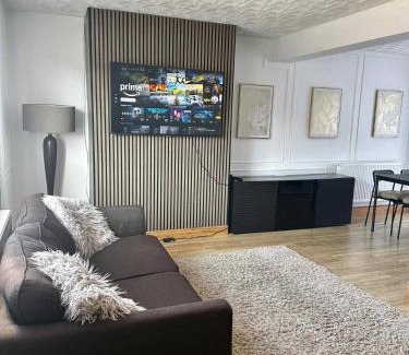 Hartlepool House | Hartlepool - House - Sleeps 5 - Parking
