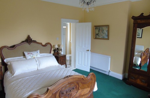 Carrick-on-Shannon Bed & Breakfast | Hartley House B&B