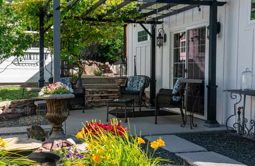 Hartville Cottage | Hartville Hideaway in the Hills - Miner's Cottage