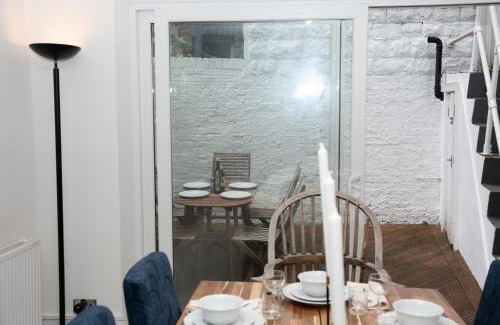 Fulham Villa | HARU Residence, 5bed Luxury House