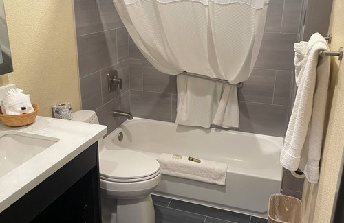 Dixon Hotel | Harvest Inn, Dixon/UC Davis.