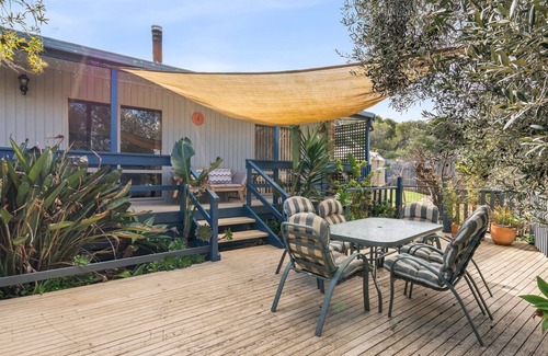 St Leonards House | Harvey Rd Beach House