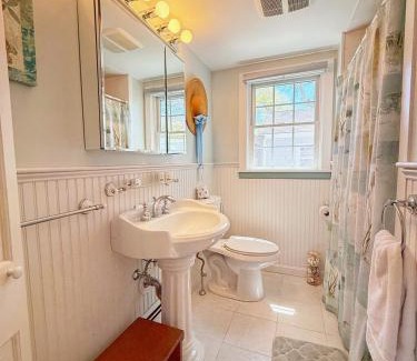 Harwich Port House | Harwich Coastal Cottage Cape Gem in Harwich Port