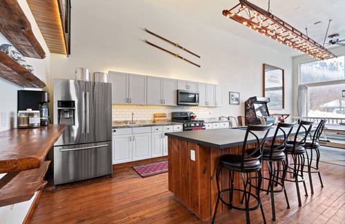 Mullan House | Harwood Mullan - BEST for FAMILYS - LOOKOUT