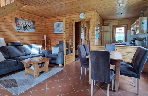 Rotacker Apartment | Has-63 Holzblockhaus, 4 Pers., 65qm - Naturerlebnisdorf Blauvogel