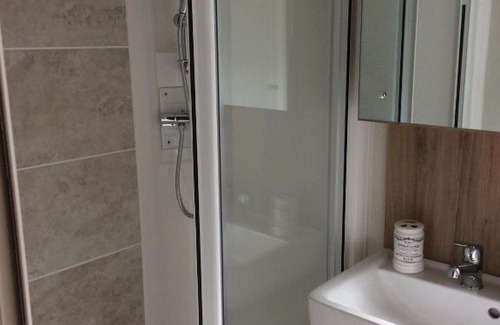 St Leonards-On-Sea Apartment | Hastings Holiday Home at Fairlight Lodge Beauport Holiday Park