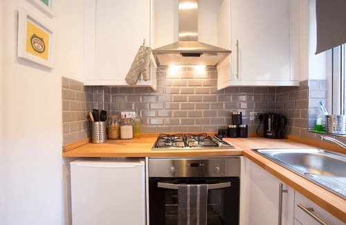 Luton House | Hastings House - Luton Accommodation