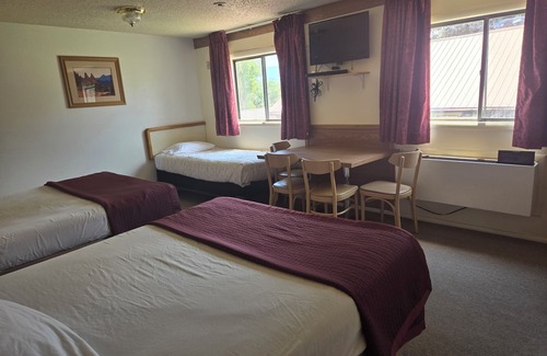 Hatch Hotel | Hatch Station Motel and Restaurant