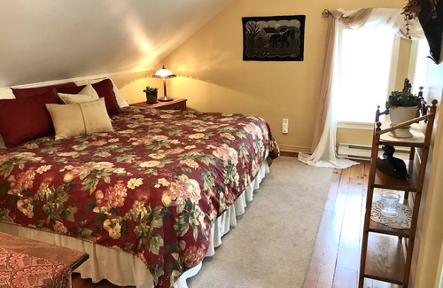 Stratford Bed & Breakfast | Hathaways Cottage. A Stratford Bed & Breakfast