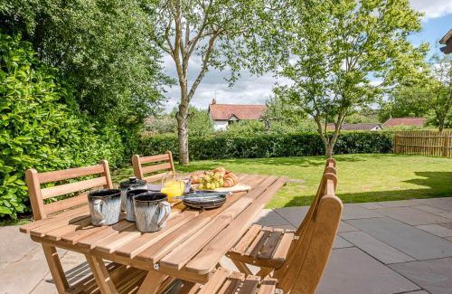 Saxmundham House | Hattie's, Great Glemham