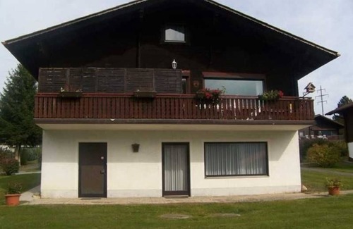 Arrach Apartment | Haus 55 Fewo EG - Apartment with terrace, dog allowed and parking lot
