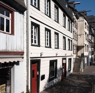 Monschau Apartment | Haus am Fluss-Monschau