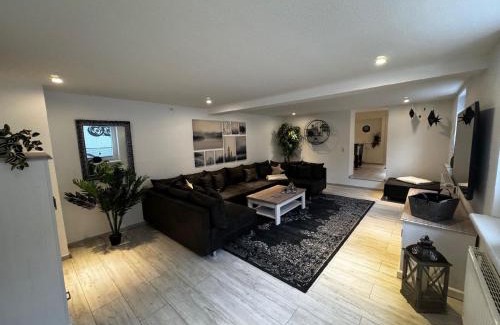 Barbis House | Haus der Möglichkeiten 12 Personen Außensauna