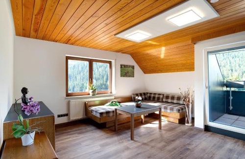 Bad Teinach-Zavelstein Apartment | Haus Erika Ferienwohnung 2
