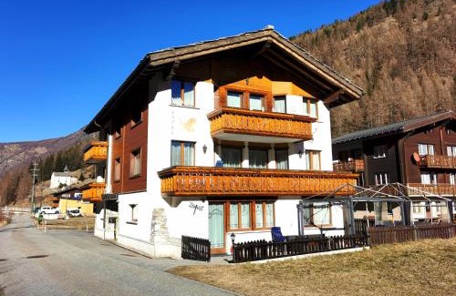 Saas Grund Apartment | Haus Falke