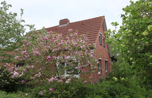 Rysum House | Haus Flieder